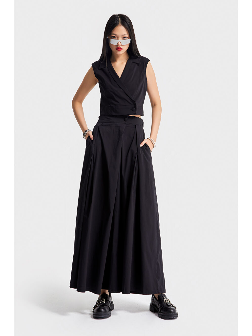 Kadın Siyah Renk Süper Palazzo Fit Özel Kumaş Pileli Tasarım Pantolon-5