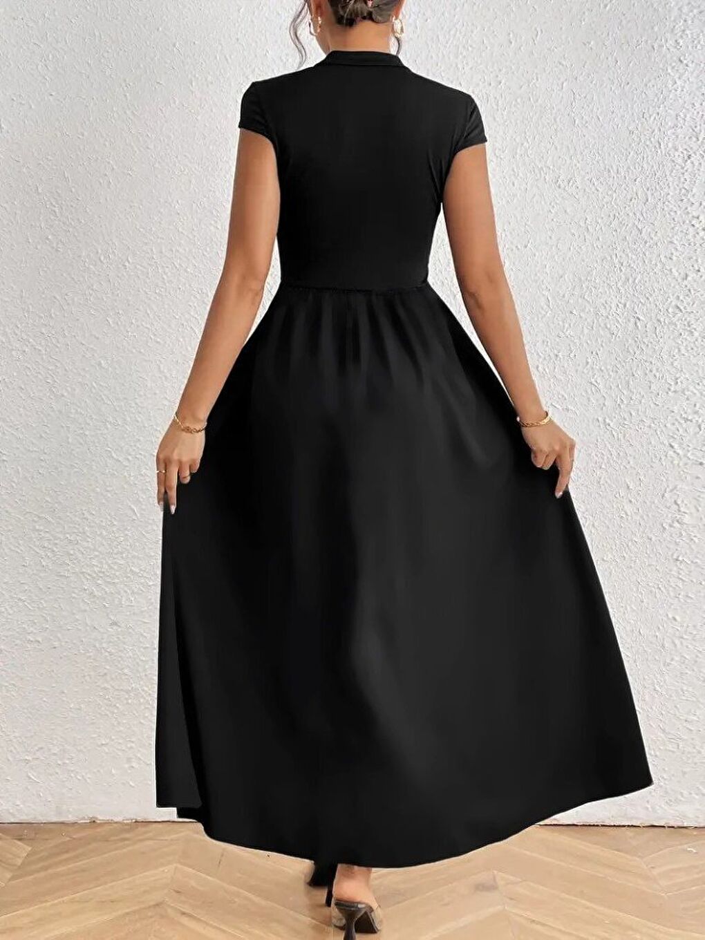 Siyah Kadın Kısa Kollu Yarı Balıkçı Yaka Viskon Elbise-1