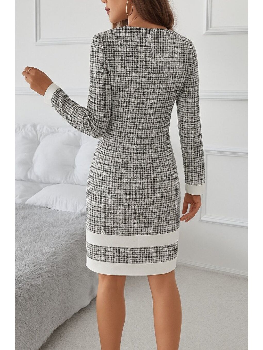 Beyaz Kadın Uzun Kollu Yuvarlak Yaka Etek Ucu şerit Detaylı Mini Dokuma Elbise-2