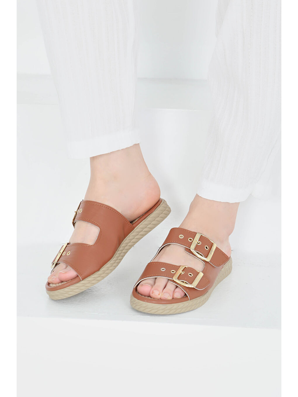 Kahverengi Kadın Taba Çift Tokalı Terlik - 27354-3