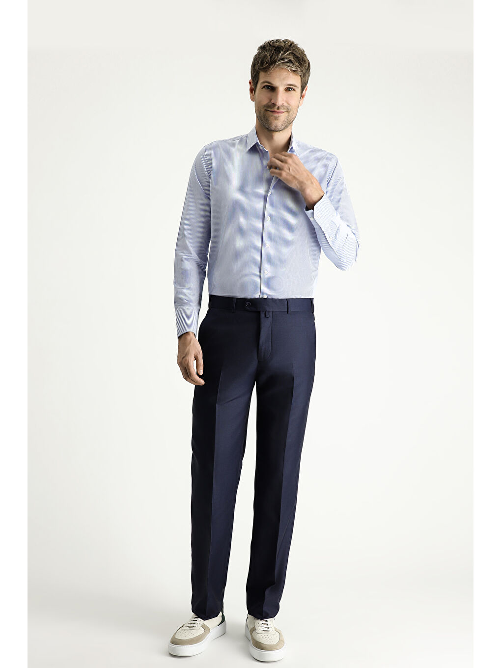 Mavi Uzun Kol Slim Fit Dar Kesim Çizgili Pamuklu Kolay Ütülenebilir Gömlek-1