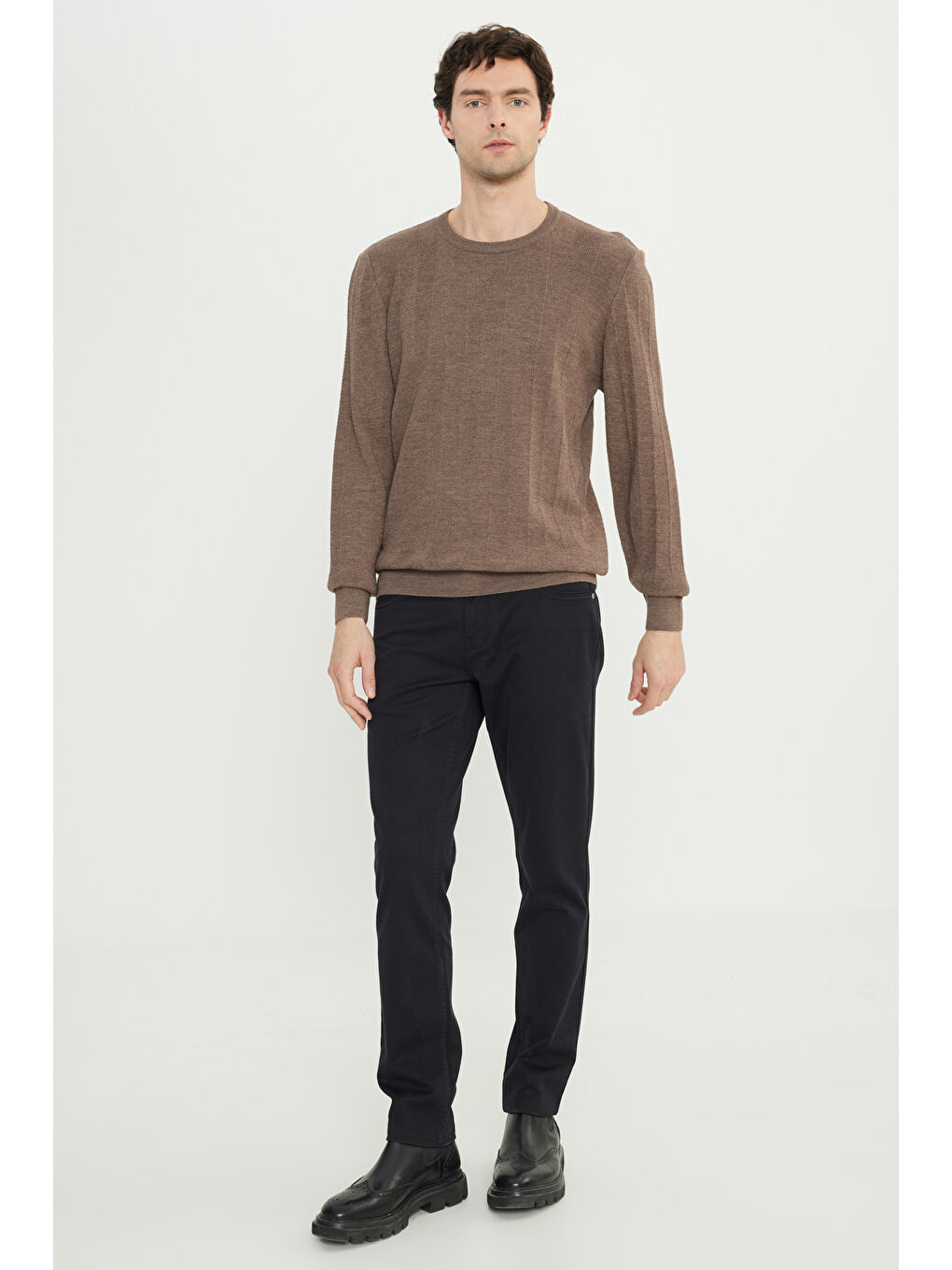 Erkek Kahverengi Yün Standart Fit Normal Kesim Bisiklet Yaka Jakarlı Triko Kazak-1