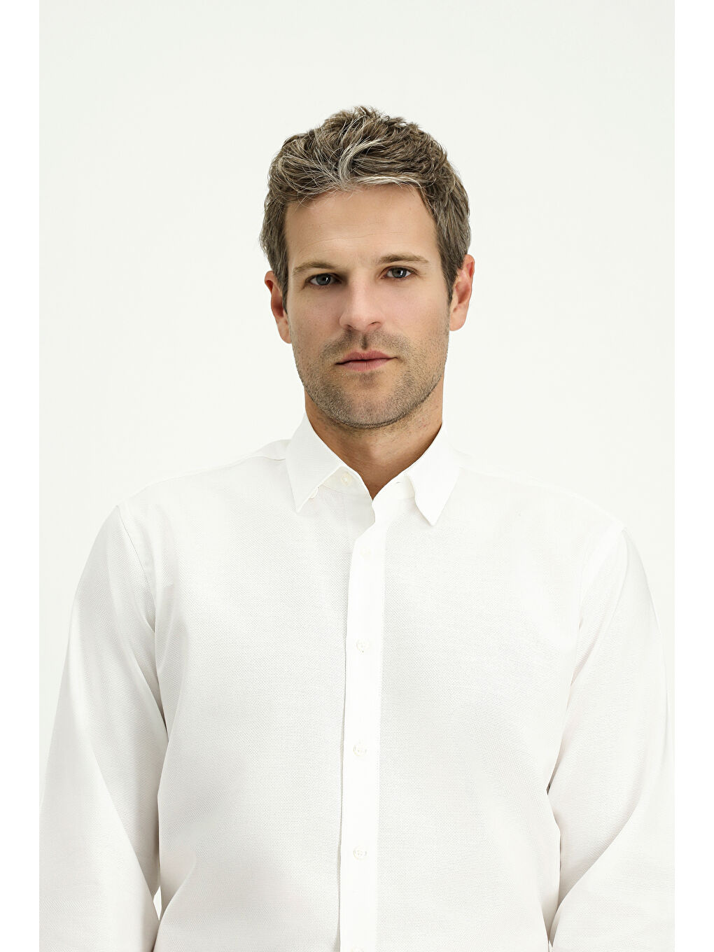 Beyaz Uzun Kol Regular Fit Desenli Pamuk Oxford Gömlek