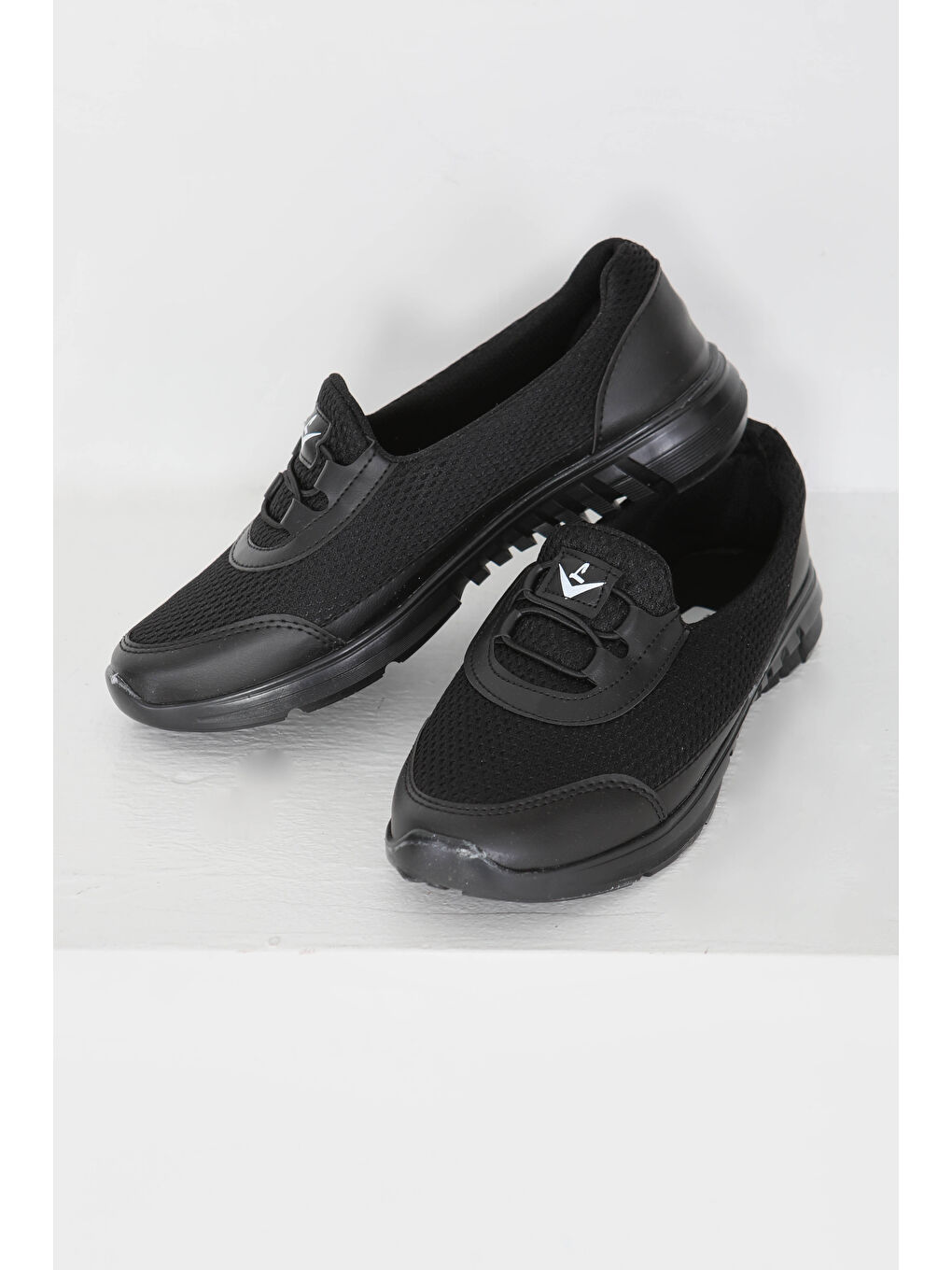 Kadın Siyah Lastikli File Babet - 27355-4