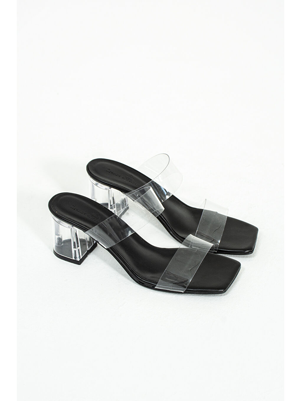 Siyah Şeffaf Bant Ve Topuk Detay Topuklu Ayakkabı-3