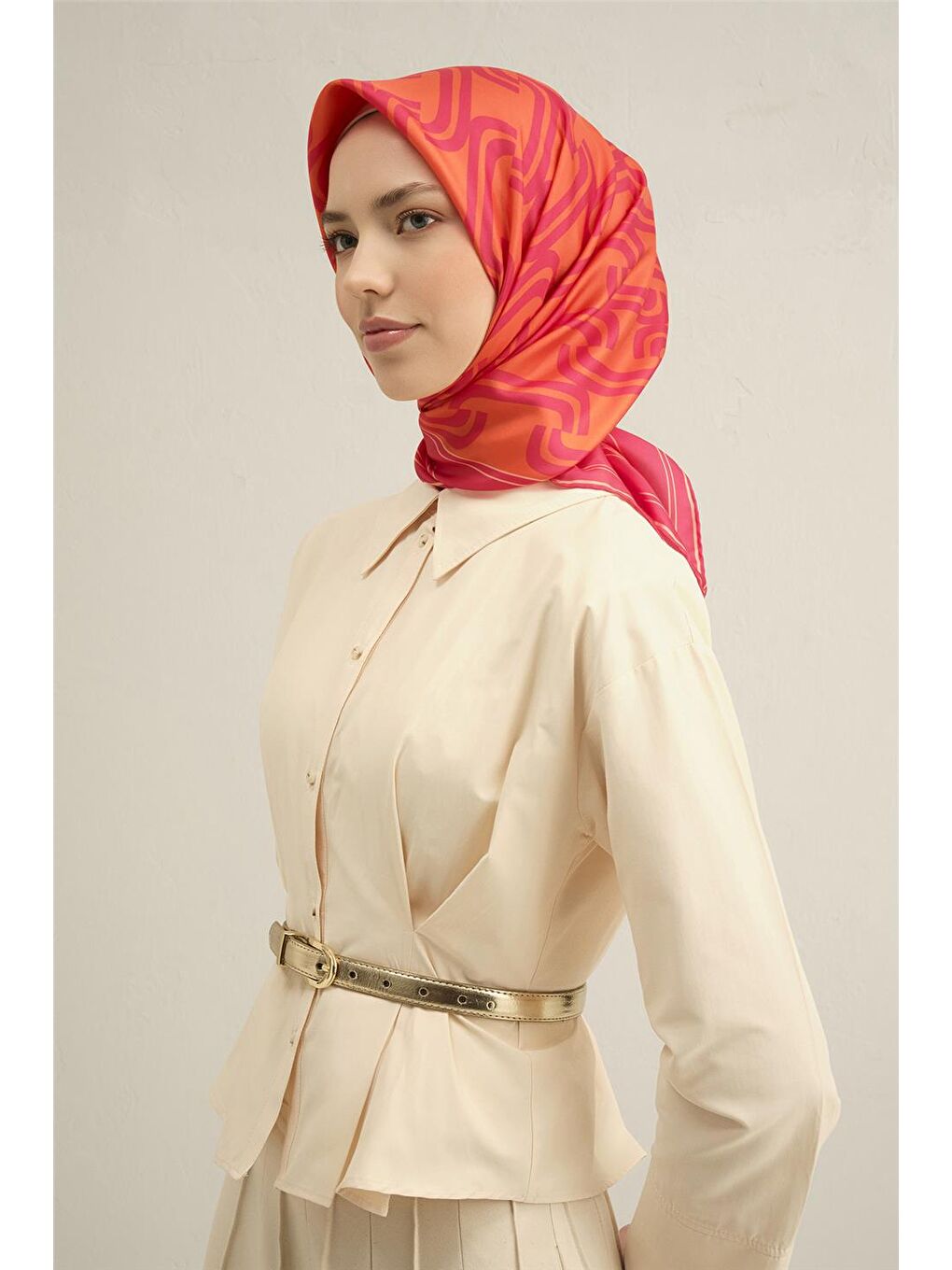 Turuncu Obje Desenli Saf İpek Sura Eşarp 9343 89-2