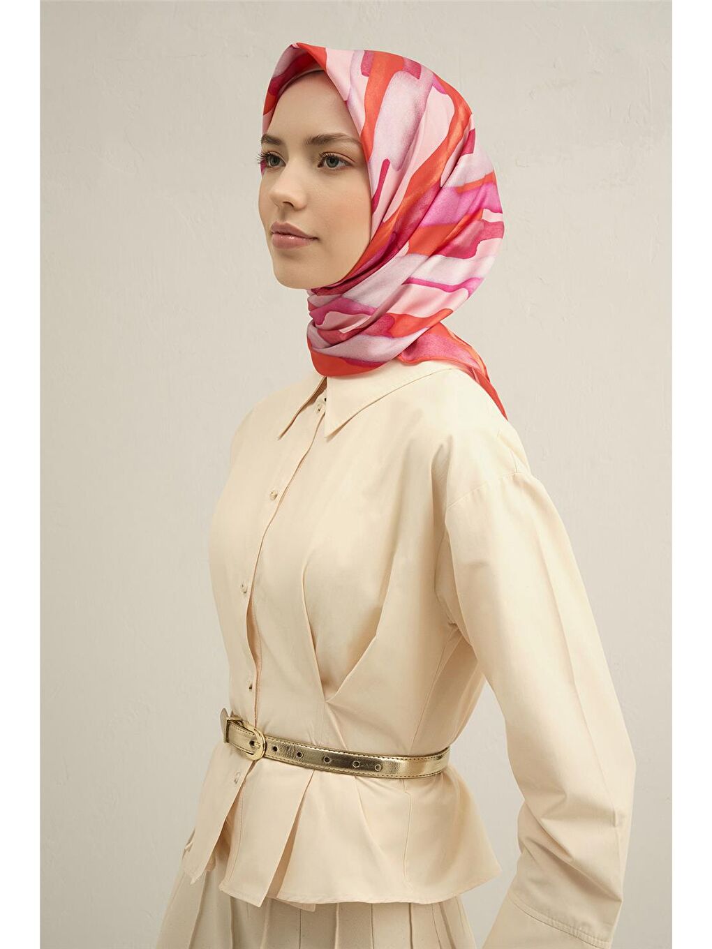 Pembe Çiçek Desenli Saf İpek Sura Eşarp 9306 53-2