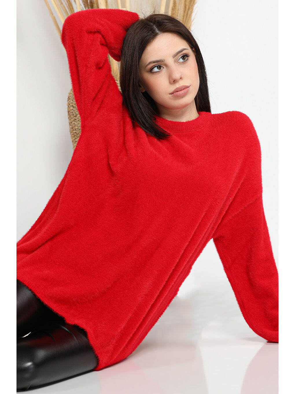 Kırmızı Bisiklet Yaka Kadın Sakallı Triko Kazak