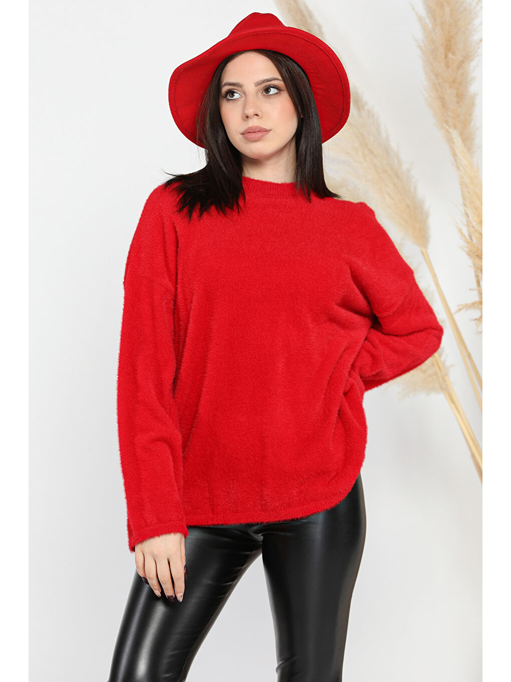 Kırmızı Bisiklet Yaka Kadın Sakallı Triko Kazak-1