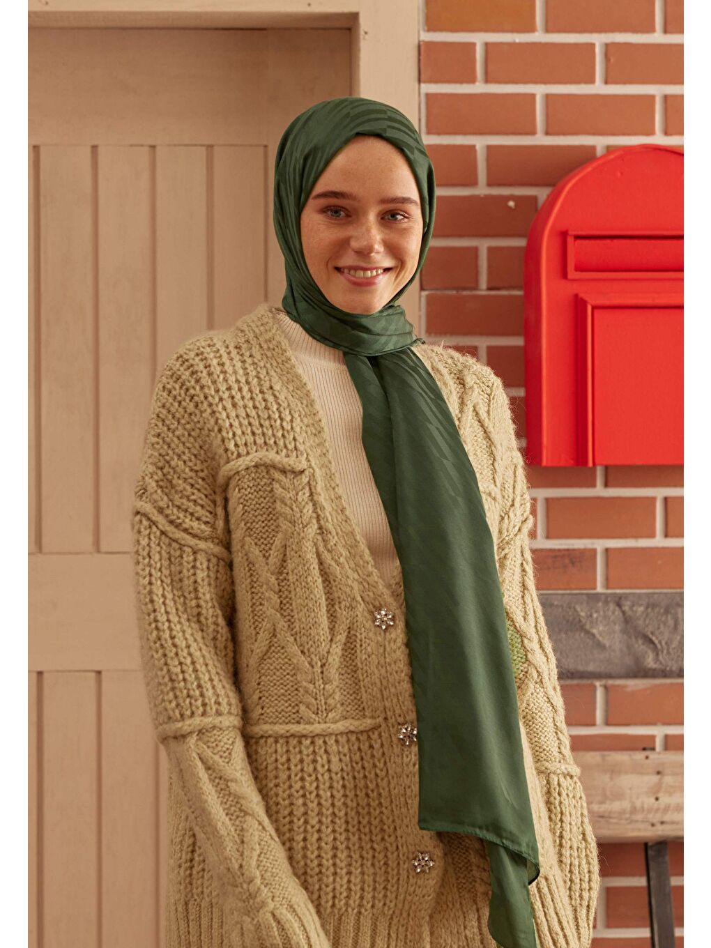 Bej Dublın Jakarlı Şal Zümrüt-1