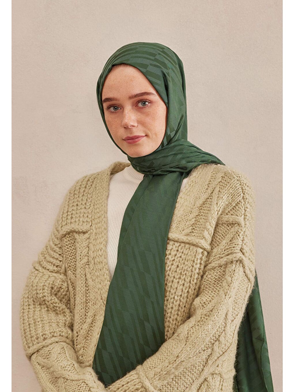 Bej Dublın Jakarlı Şal Zümrüt-2