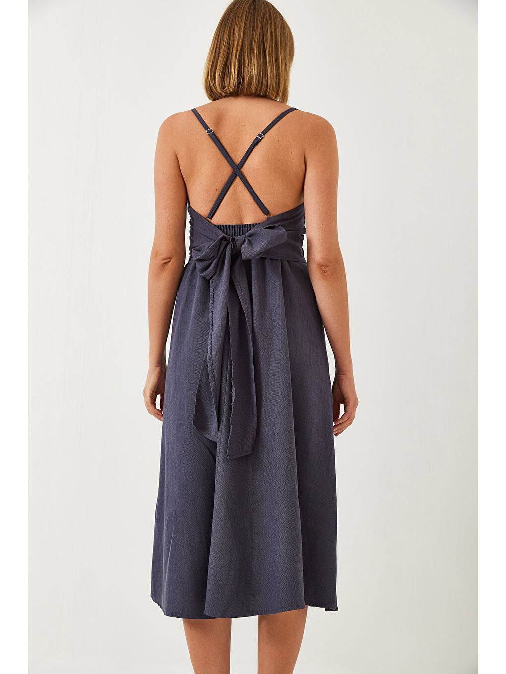 Gri Kadın Arkadan Bağlamalı İp Askılı Keten Elbise-3