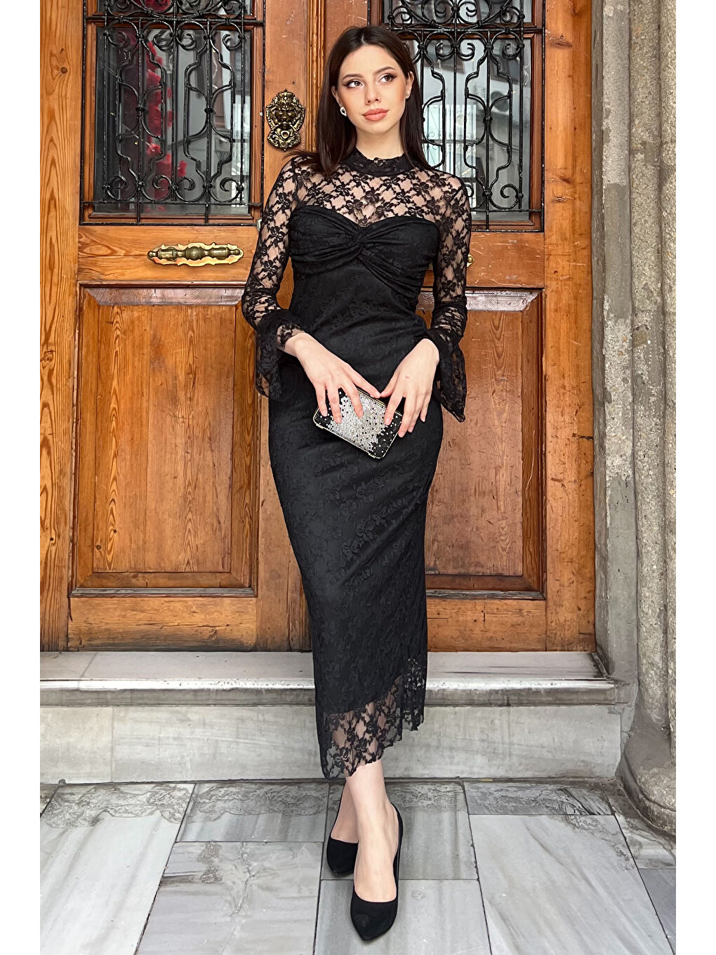 Siyah Kadın Güpürlü Göğüs Düğüm Detaylı Astarlı Elbise-1