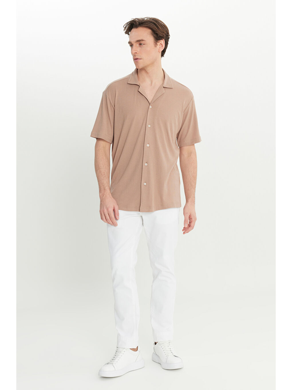 Bej Erkek Vizon Comfort Fit Rahat Kesim Hawai Yaka Jakarlı Gömlek-1