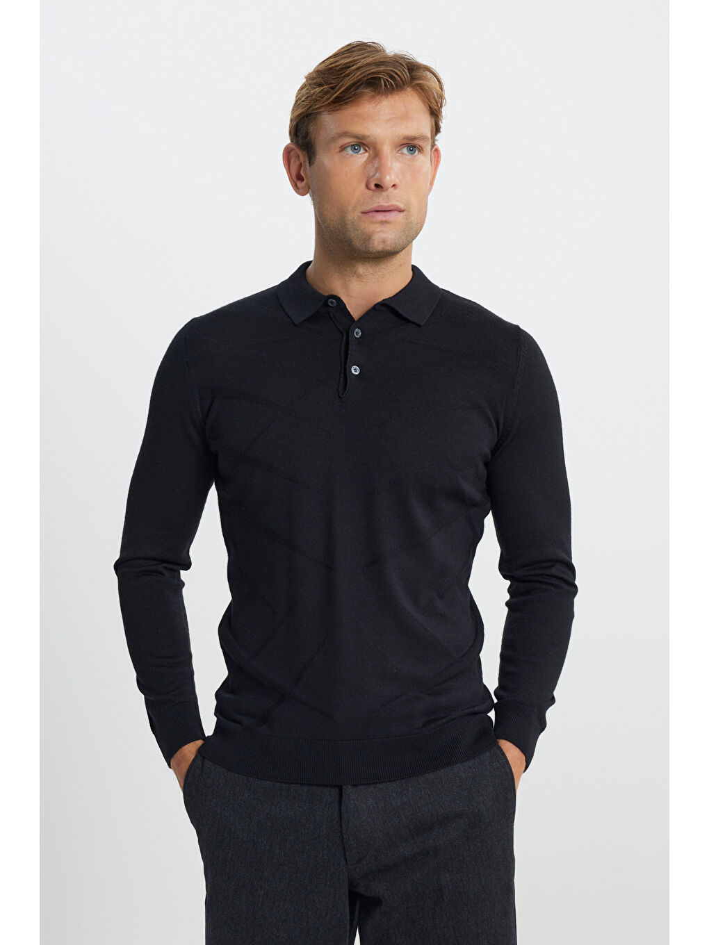 Erkek Siyah Sıcak Tutan Yün Standart Fit Normal Kesim Polo Yaka Jakarlı Triko Kazak