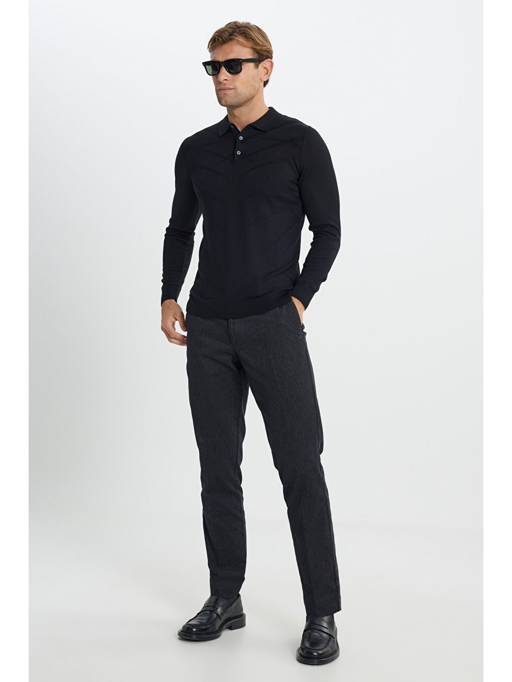 Erkek Siyah Sıcak Tutan Yün Standart Fit Normal Kesim Polo Yaka Jakarlı Triko Kazak-1