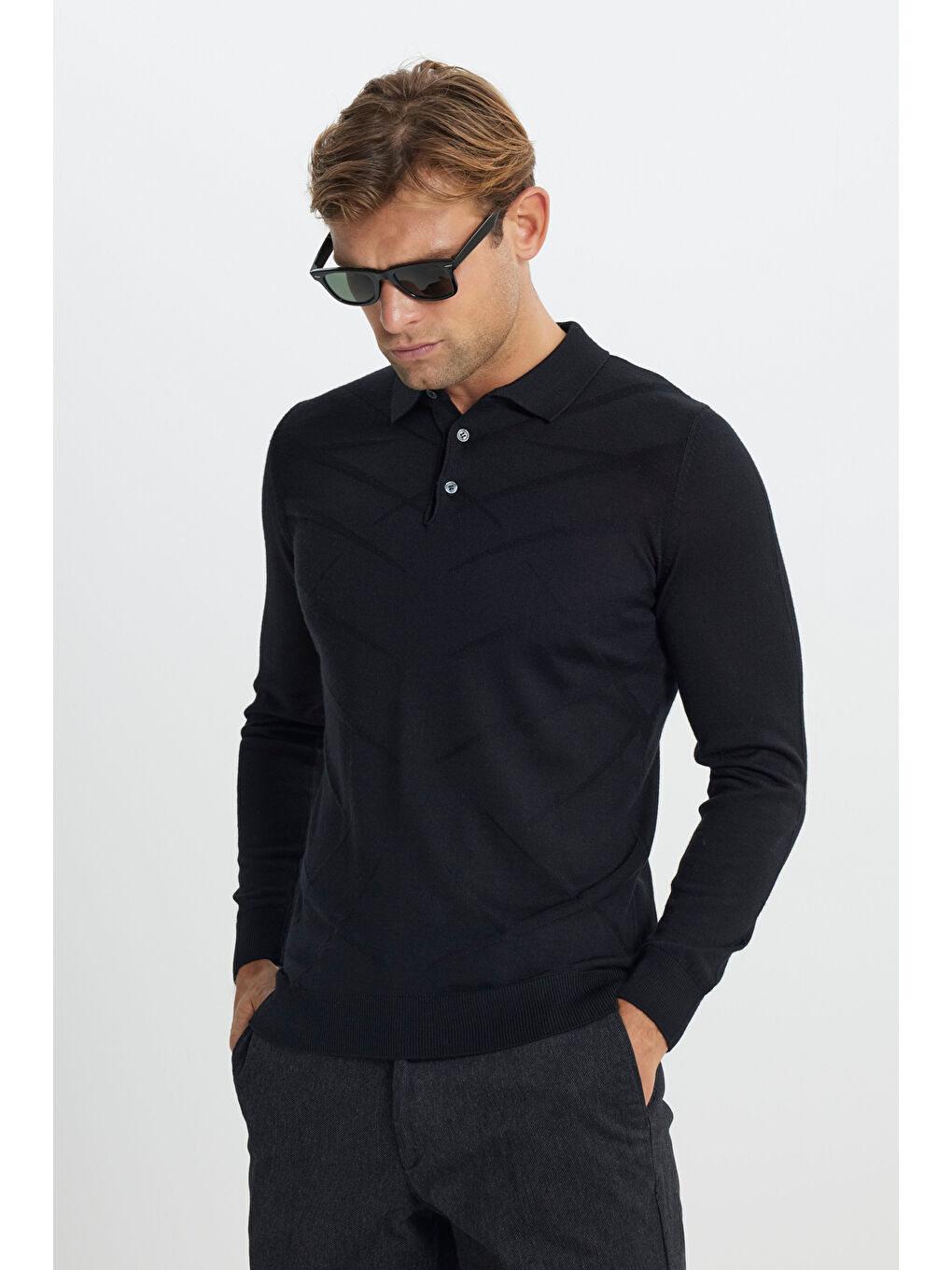 Erkek Siyah Sıcak Tutan Yün Standart Fit Normal Kesim Polo Yaka Jakarlı Triko Kazak-2