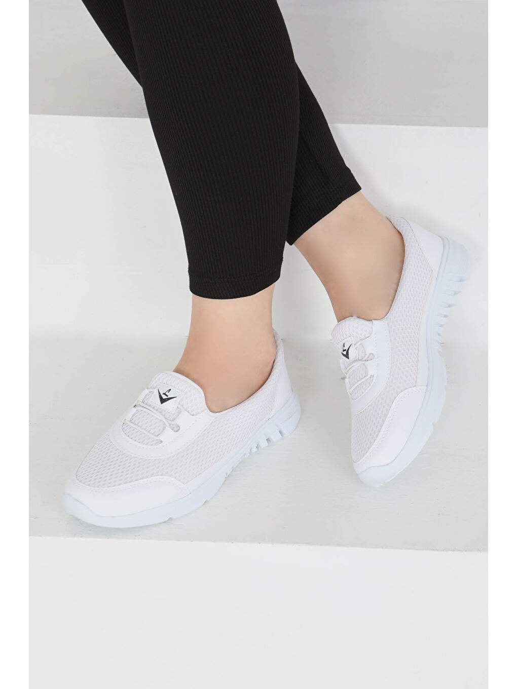 Kadın Beyaz Lastikli File Babet - 27355