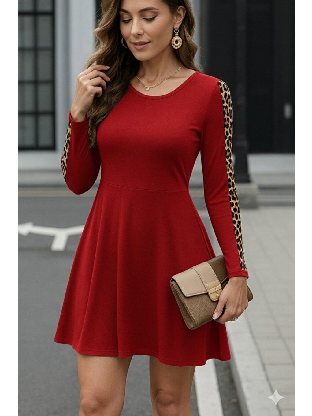 Kırmızı Kadın Uzun Kollu Bisiklet Yaka Kollar Leopar Detay Iki Iplik Mini Boy Elbise