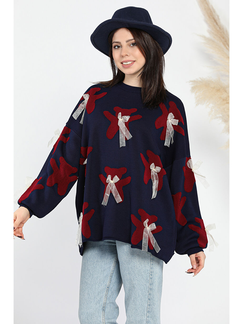 Lacivert Ayıcık Desenli Kurdeleli Bisiklet Yaka Kadın Triko Kazak-1