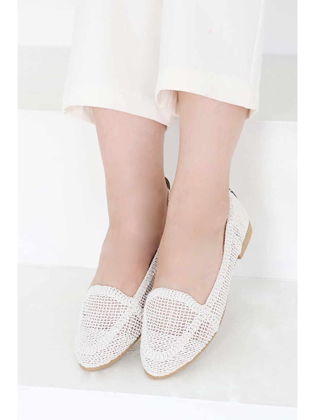 Kadın Beyaz Örgülü Babet - 27241-2