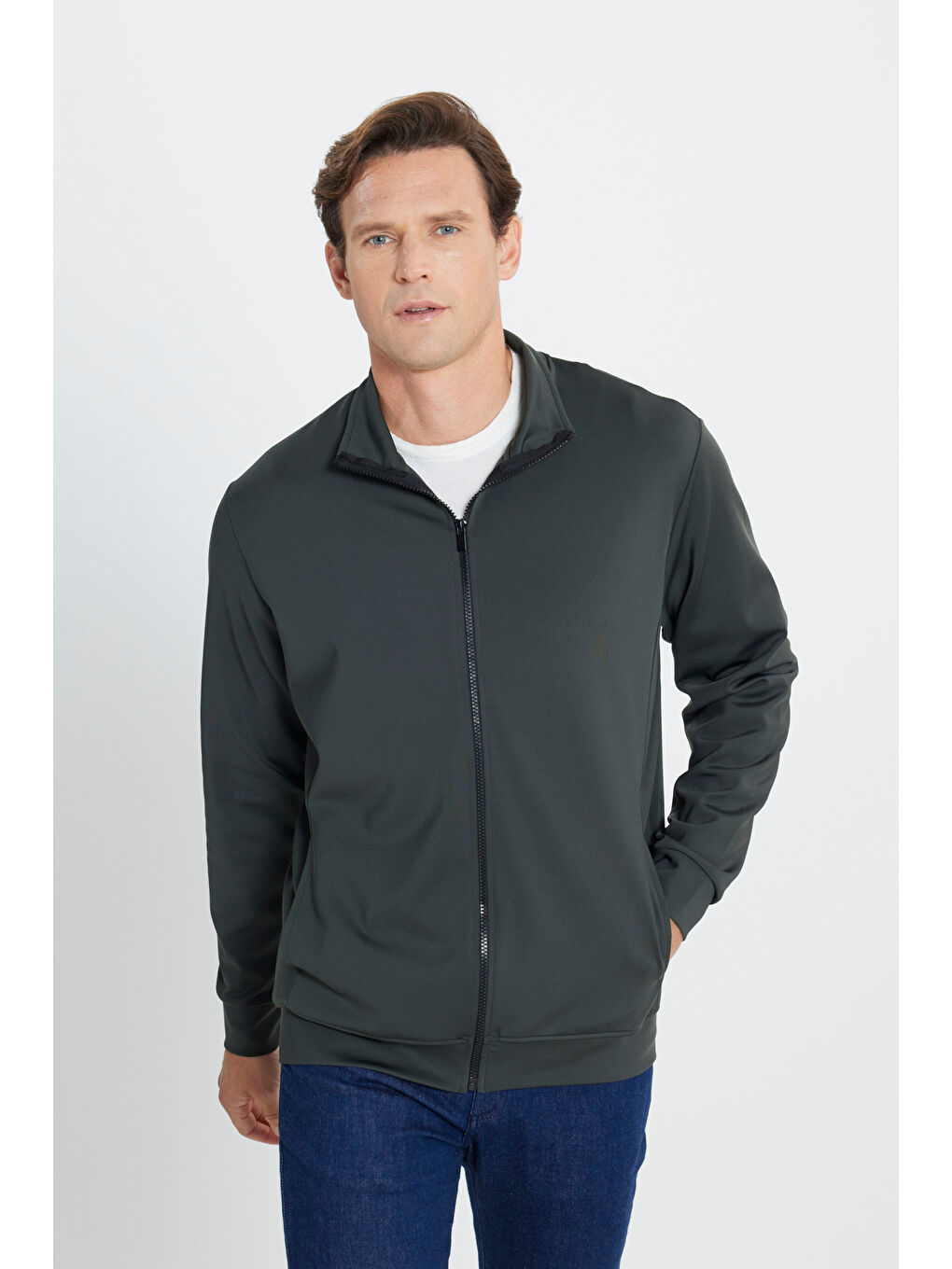 Erkek Haki Pamuklu Standart Fit Normal Kesim Dik Yaka Cepli Esnek Sweatshirt