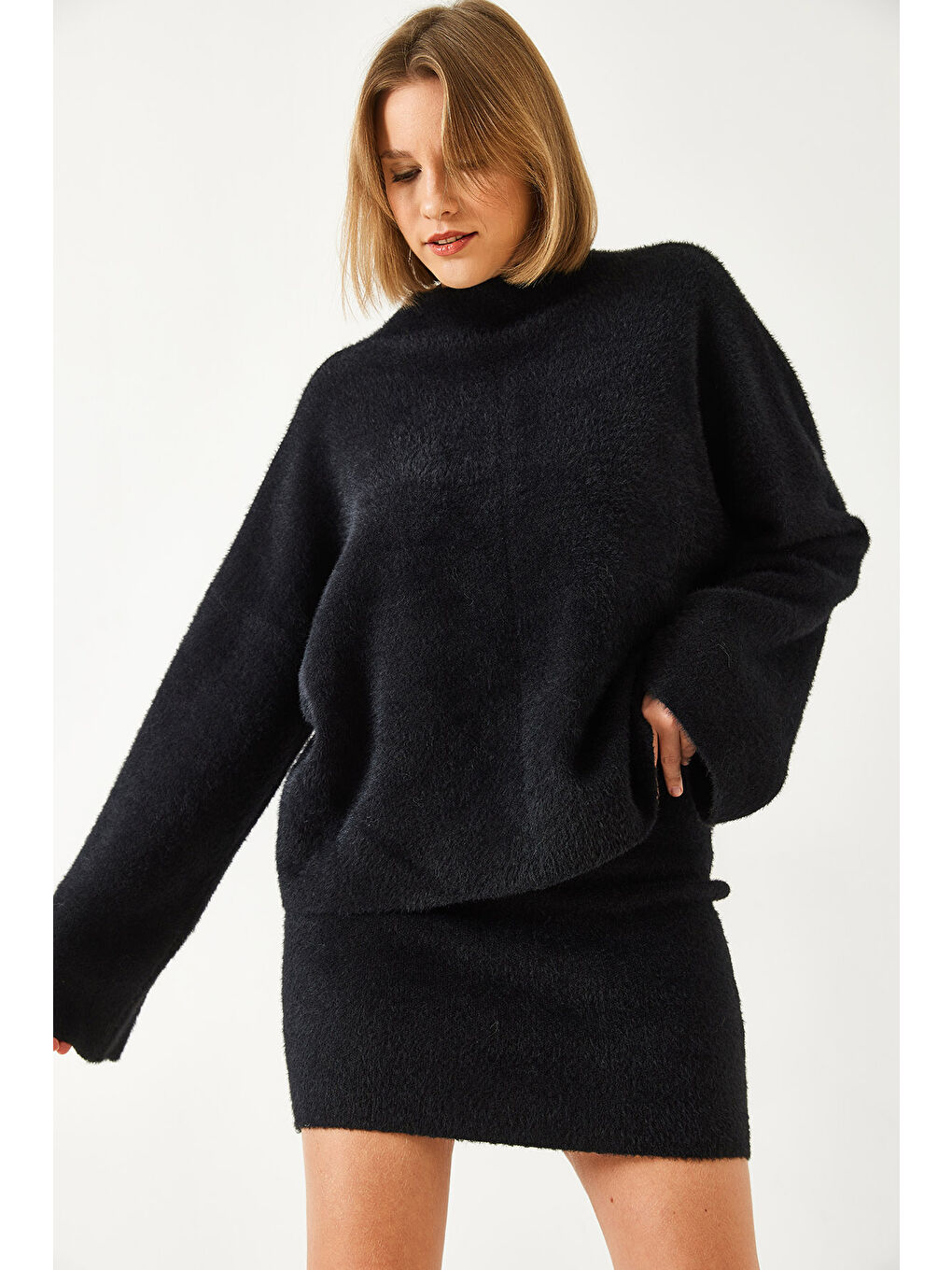 Siyah Kadın Etekli Triko Alt Üst Takım-1