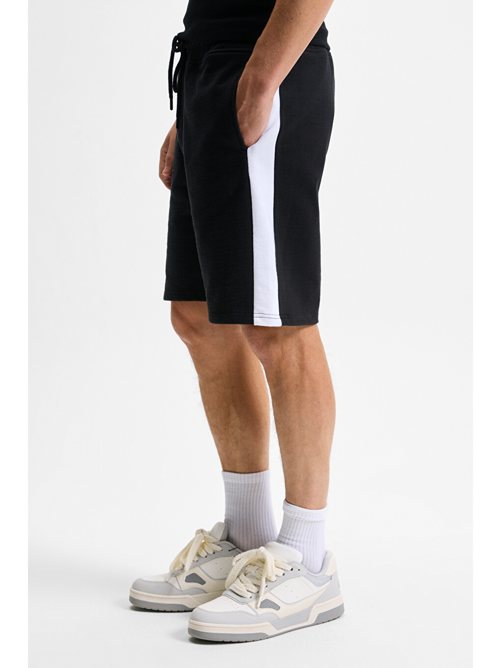 Siyah KEPA Erkek Beli Lastikli Cepli Relaxed Fit SİYAH Şort-2