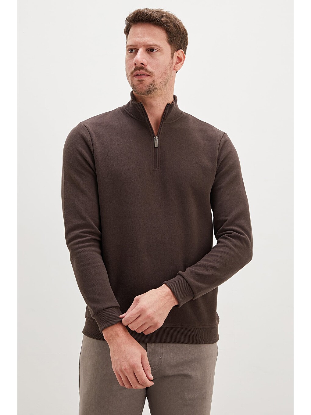 Kahverengi Fitilli Dik Yaka Yarım Fermuarlı Sweatshirt-2