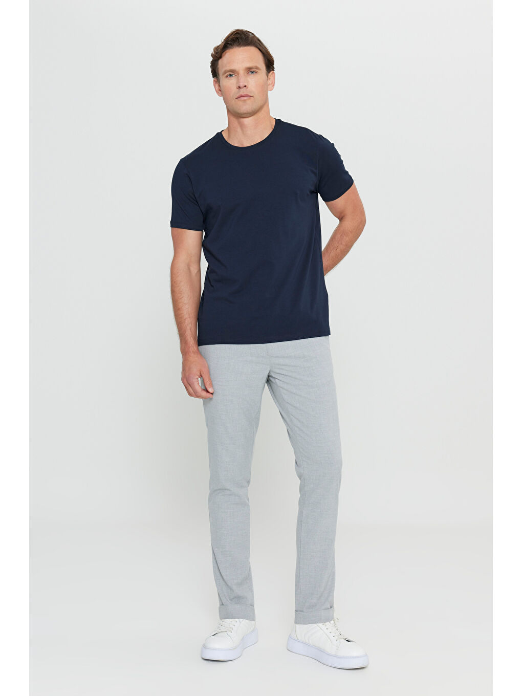 Erkek Lacivert 360 Derece Her Yöne Esneyen Slim Fit Bisiklet Yaka Tişört-1