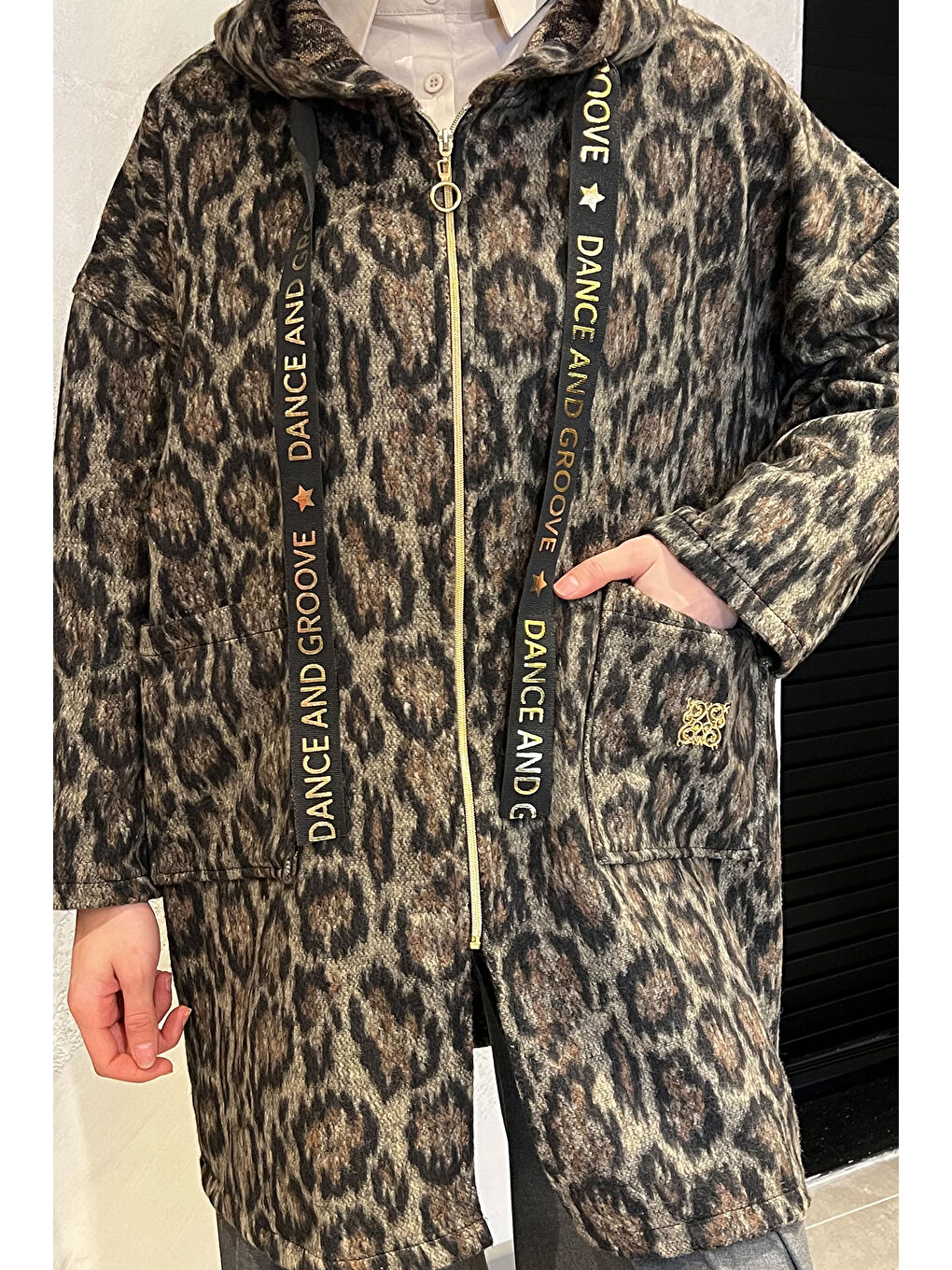 Kahverengi Kapüşonlu Fermuarlı Tesettür Ceket-5