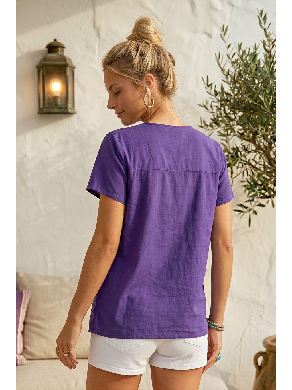 Mor V Yaka Kısa Kol Düğmeli Süzene Nakışlı Casual Pamuklu Oversize Dokuma Bluz 68 55-2