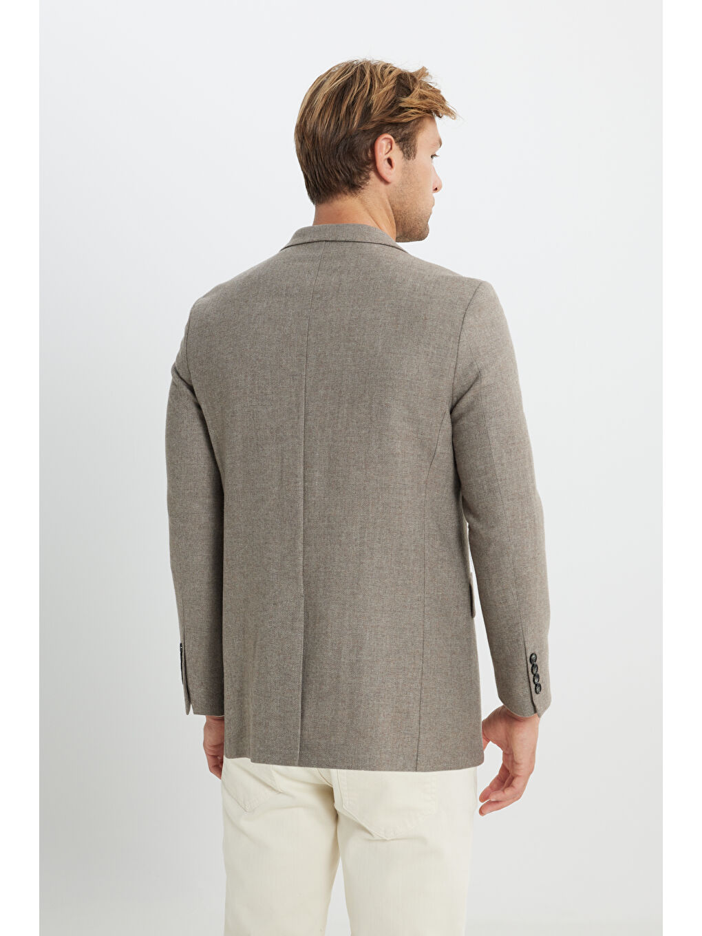 Bej Erkek Vizon Yünlü Regular Fit Normal Kesim Kırlangıç Yaka Kapak Cepli Ceket-10