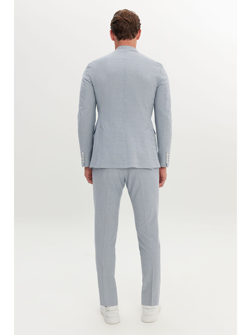 Erkek Lacivert-Beyaz Slim Fit Kırlangıç Yaka Gofre Desenli Kruvaze Takım Elbise-1