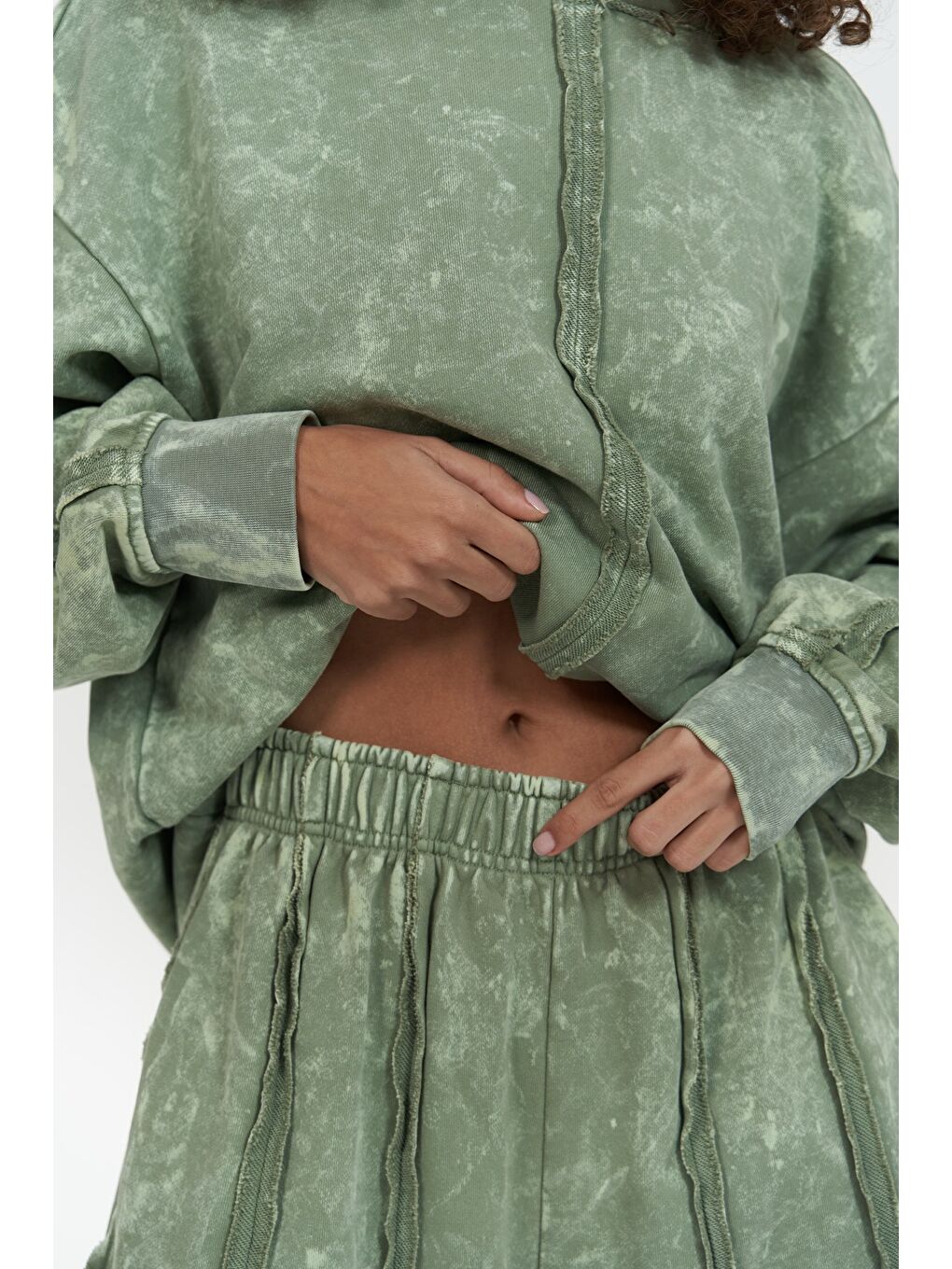 Briana Batik Yıkamalı Yeşil Eşofman Takım-5