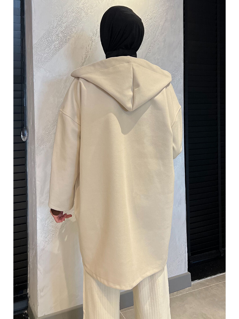 Bej Kapüşonlu Fermuarlı Tesettür Ceket-7