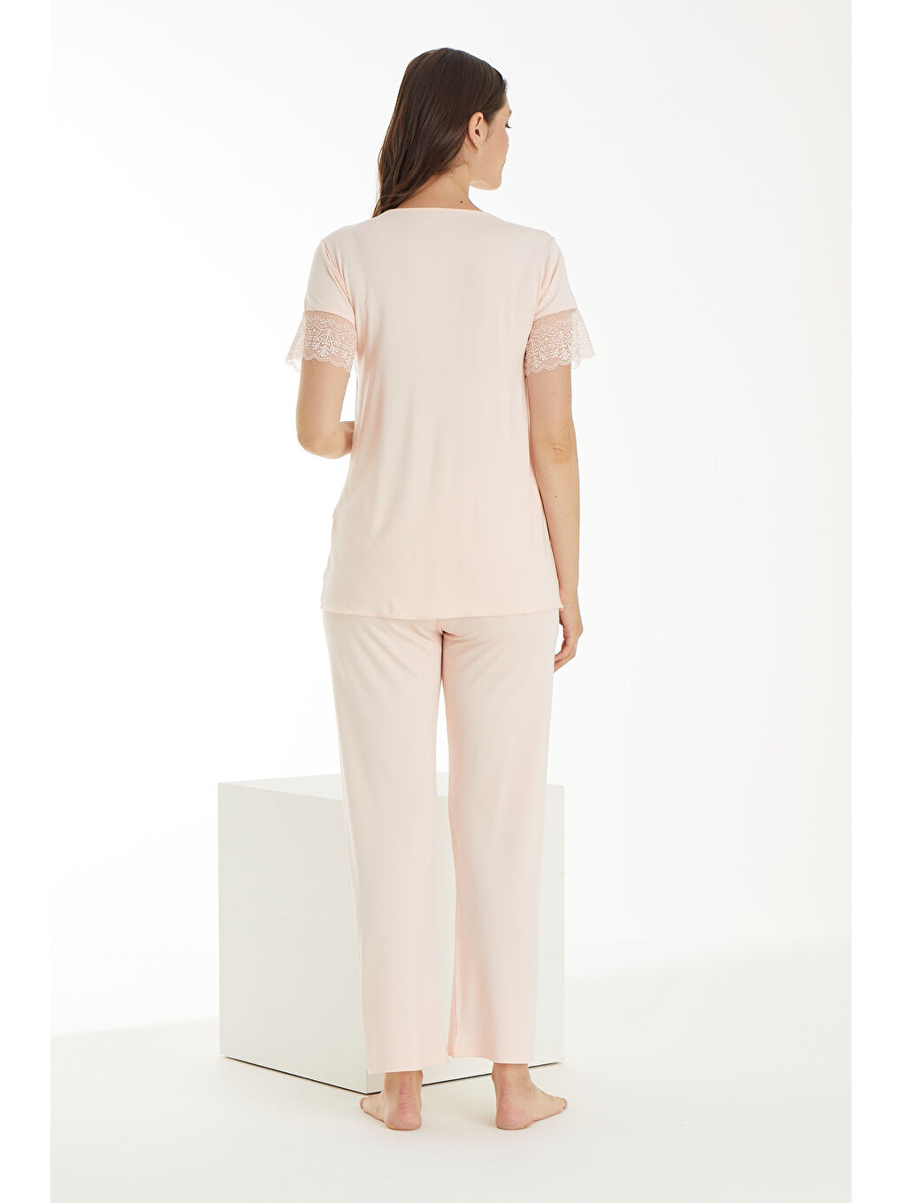 Pembe Somon Emzirmeye Uygun Dantel Detaylı Kısa Kol Hamile ve Lohusa Pijama Takımı-1