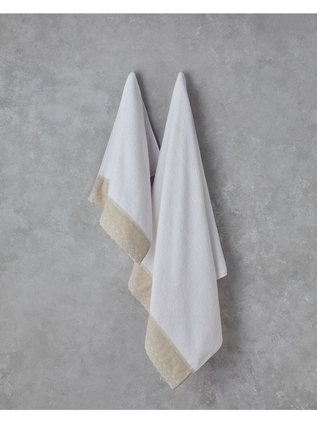 Linda Pamuklu Nakışlı Banyo Havlusu 90x150 cm Beyaz-2