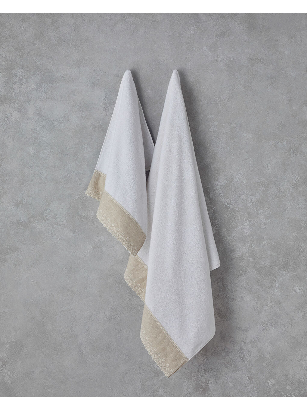 Linda Pamuklu Nakışlı Yüz Havlusu 50x90 cm Beyaz-2
