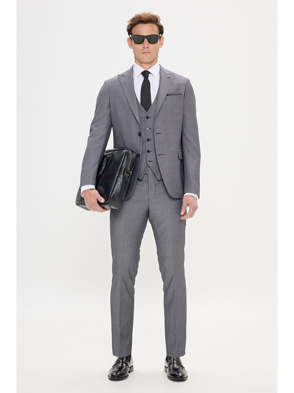 Erkek Gri-Siyah Slim Fit Kırlangıç Yaka Desenli Yelekli Takım Elbise-1