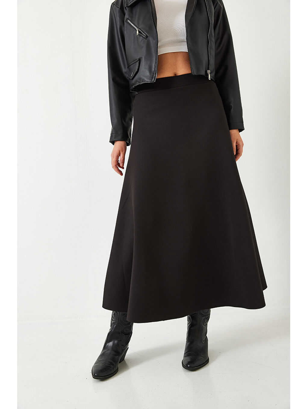 Siyah Kadın Scuba Kumaş Kloş Etek-3