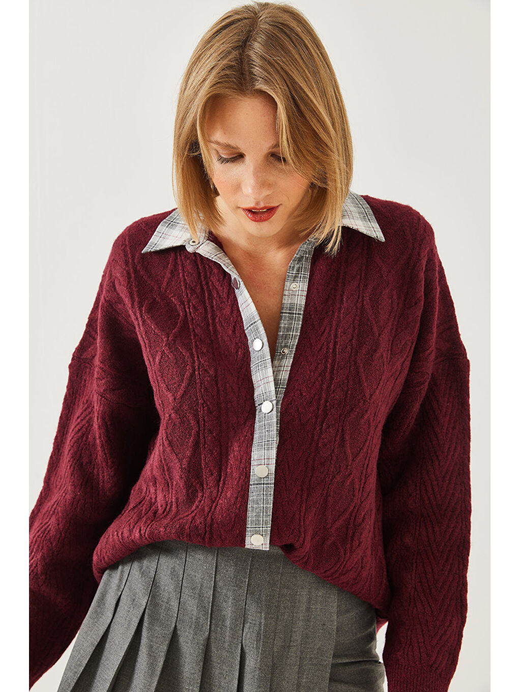 Bordo Kadın Gömlekli Patlı Triko Hırka-1