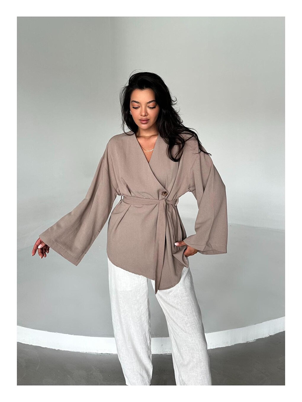 Kahverengi Sütlü Kahve Düğme Detaylı Kemerli Kimono - 005-3