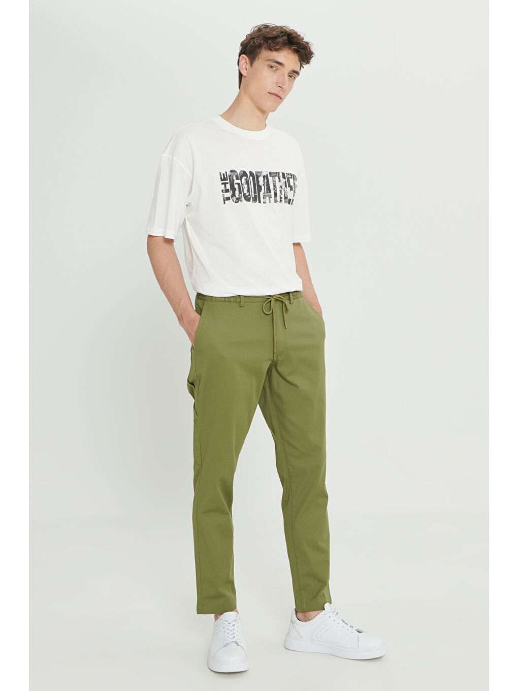 Erkek Haki Oversize Bol Kesim Beli Bağlamalı Pamuklu Esnek Armürlü Yan Cepli Pantolon-3