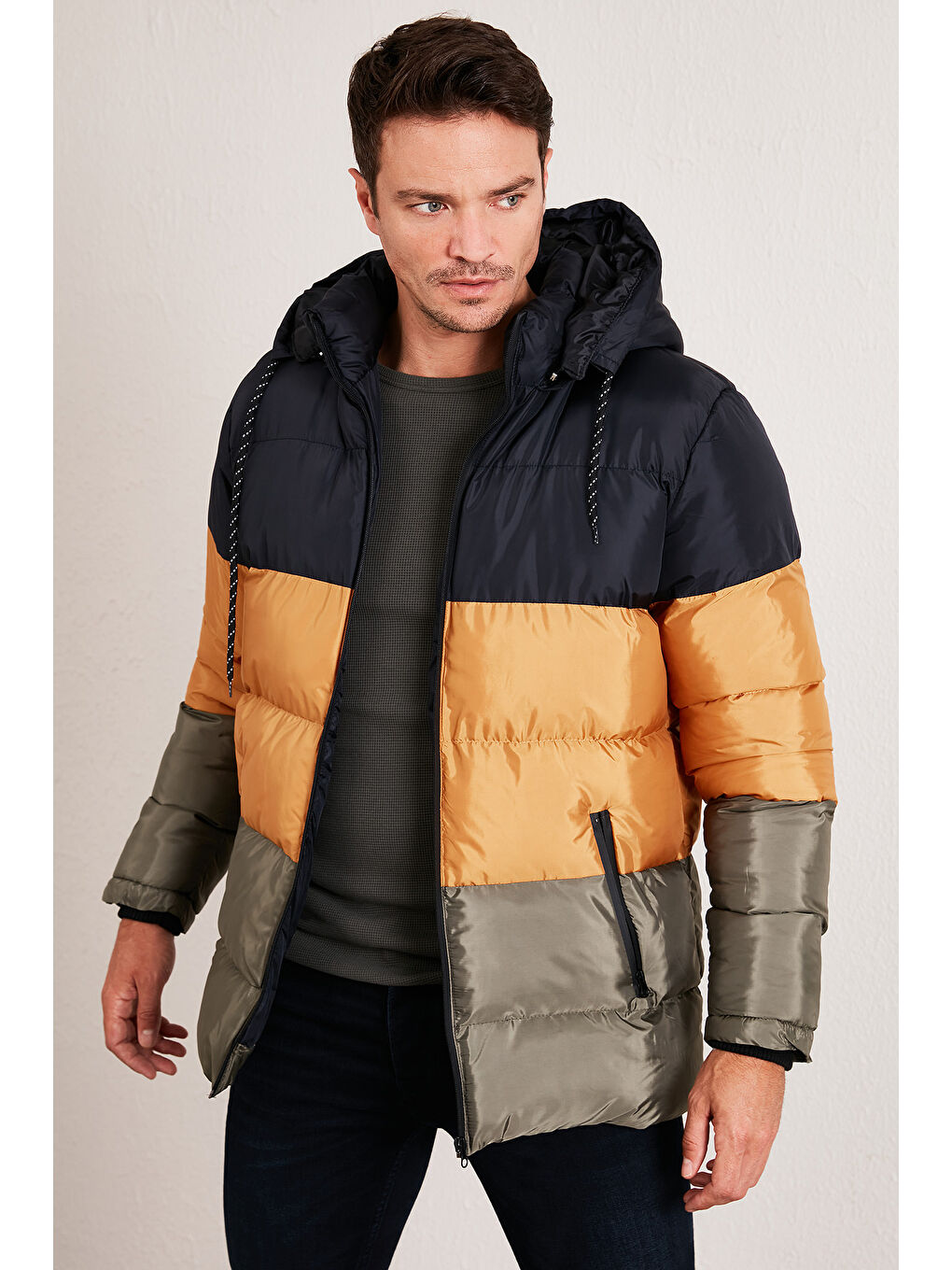 Mavi Slim Fit Çıkarılabilir Kapüşonlu Şişme Mont 5761090