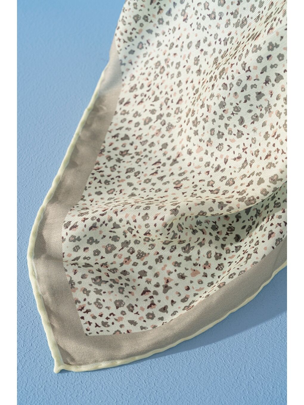 Yeşil Kadın Çakıl Desen Pamuksu Soft Eşarp-1