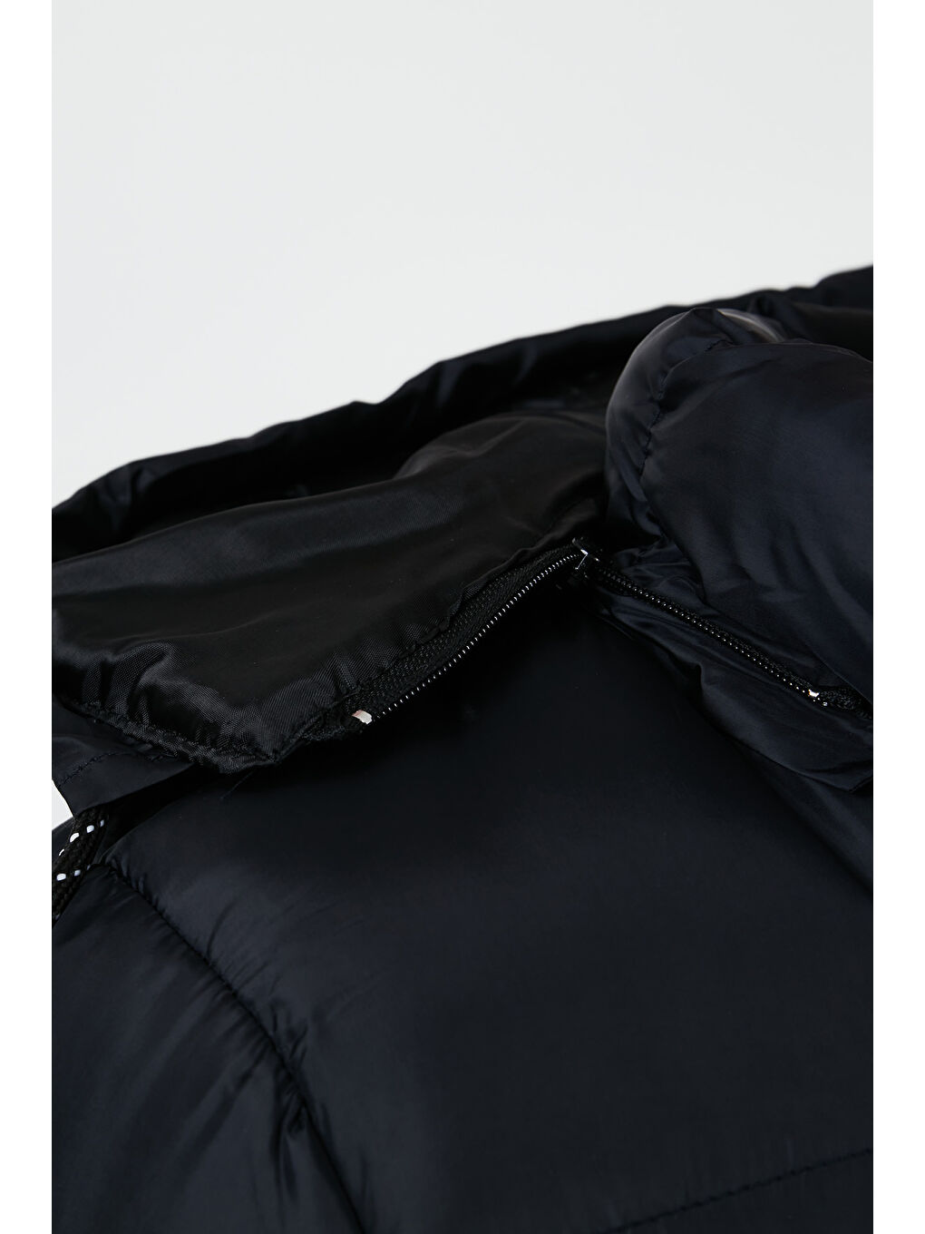 Mavi Slim Fit Çıkarılabilir Kapüşonlu Şişme Mont 5761090-3