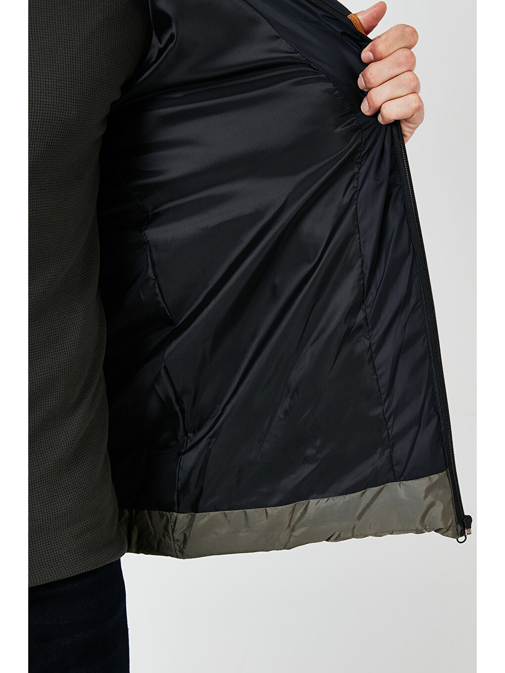 Mavi Slim Fit Çıkarılabilir Kapüşonlu Şişme Mont 5761090-5