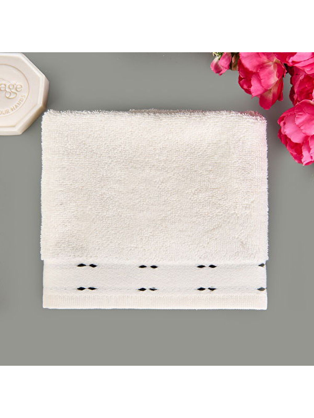 Lila Soft Tiny El Havlusu - Ekru / Siyah - 30x50 cm