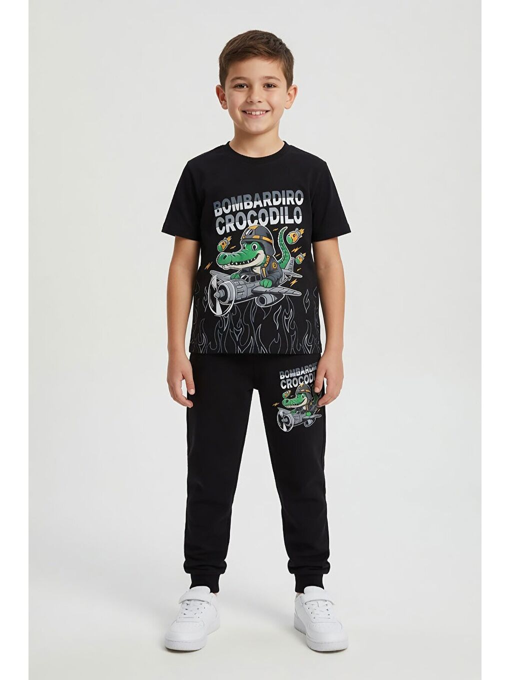 Siyah Timsah Baskılı Eşofmanlı Erkek Çocuk Tişörtlü 2li Takım 23913